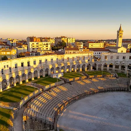 And Old Center Lägenhet *