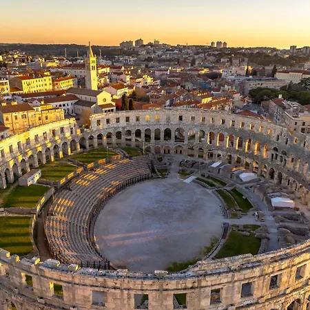 Lägenhet And Old Center *