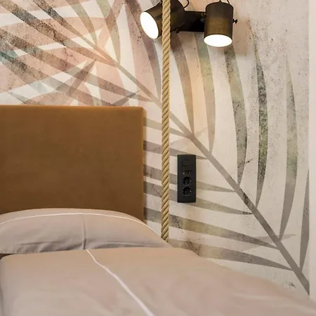 Lägenhet And Old Center Pula