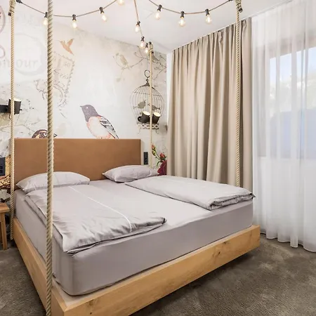 And Old Center * Pula