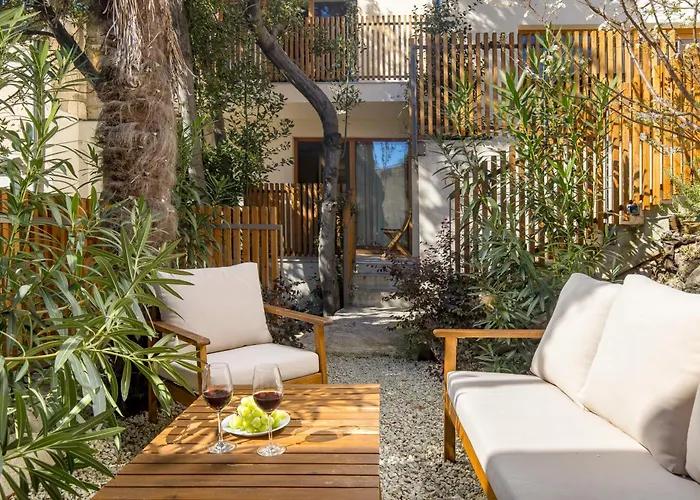 Apartment And Old Center *