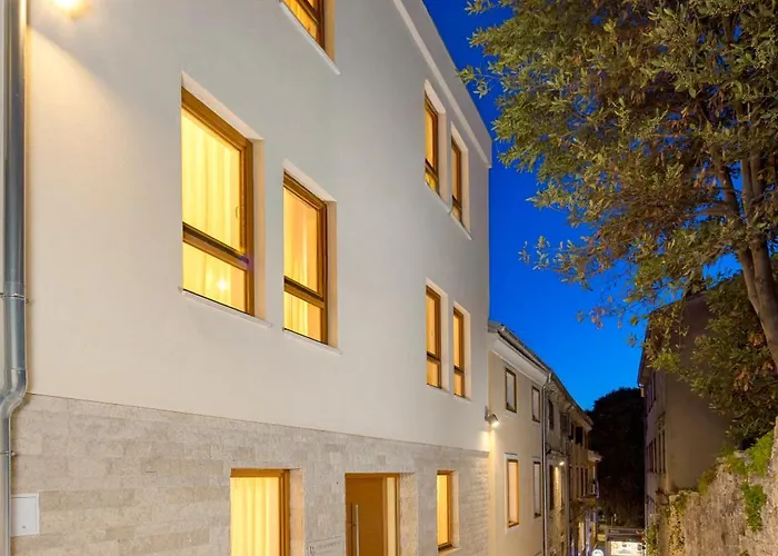 And Old Center Apartment Pula