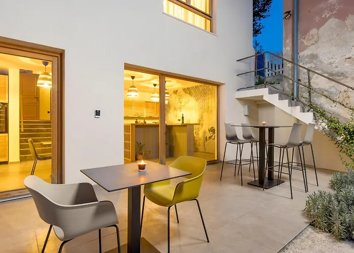 And Old Center Apartment Pula