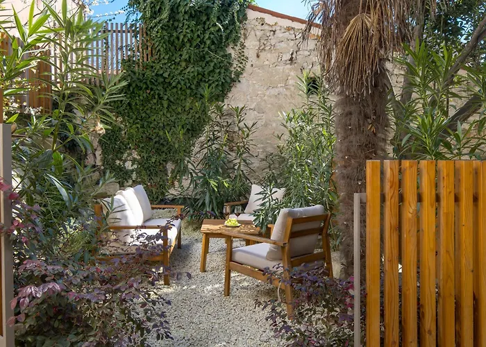 Apartment And Old Center *