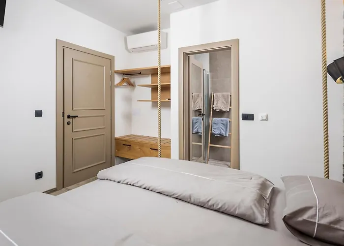 Apartment And Old Center *