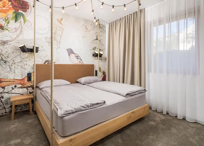 And Old Center * Pula