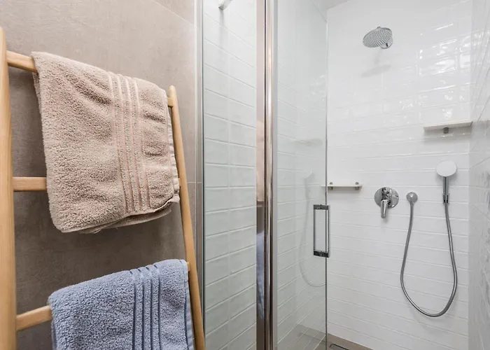 Apartment And Old Center *